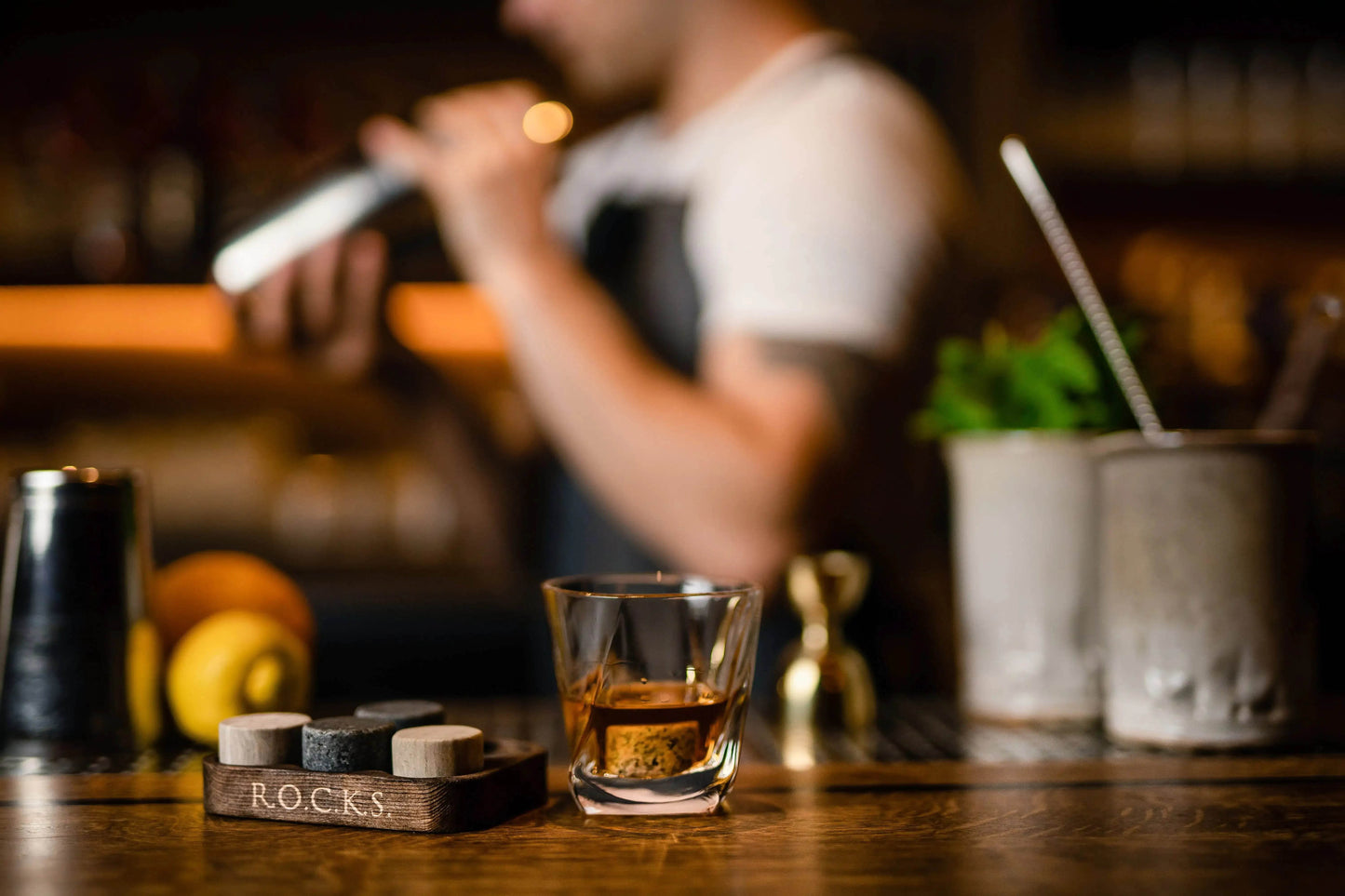 Whiskey Connoisseur's Choice Set - Stones & Twist Glass - Solstik