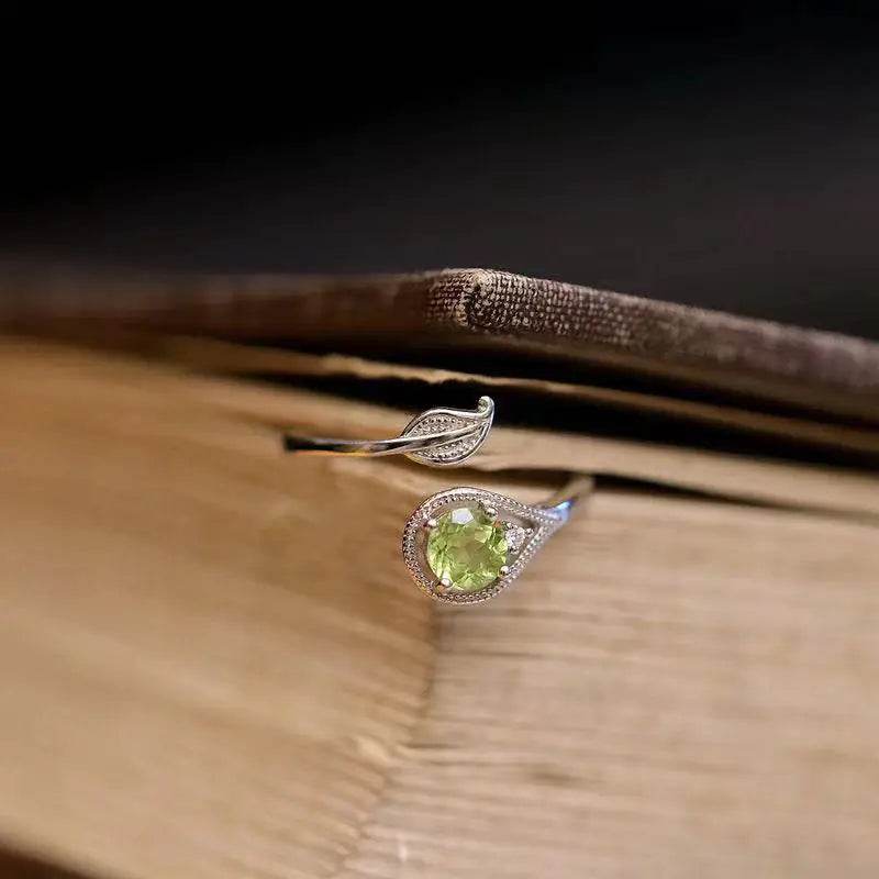 Verdant Branch Adjustable Gem Ring - Solstik
