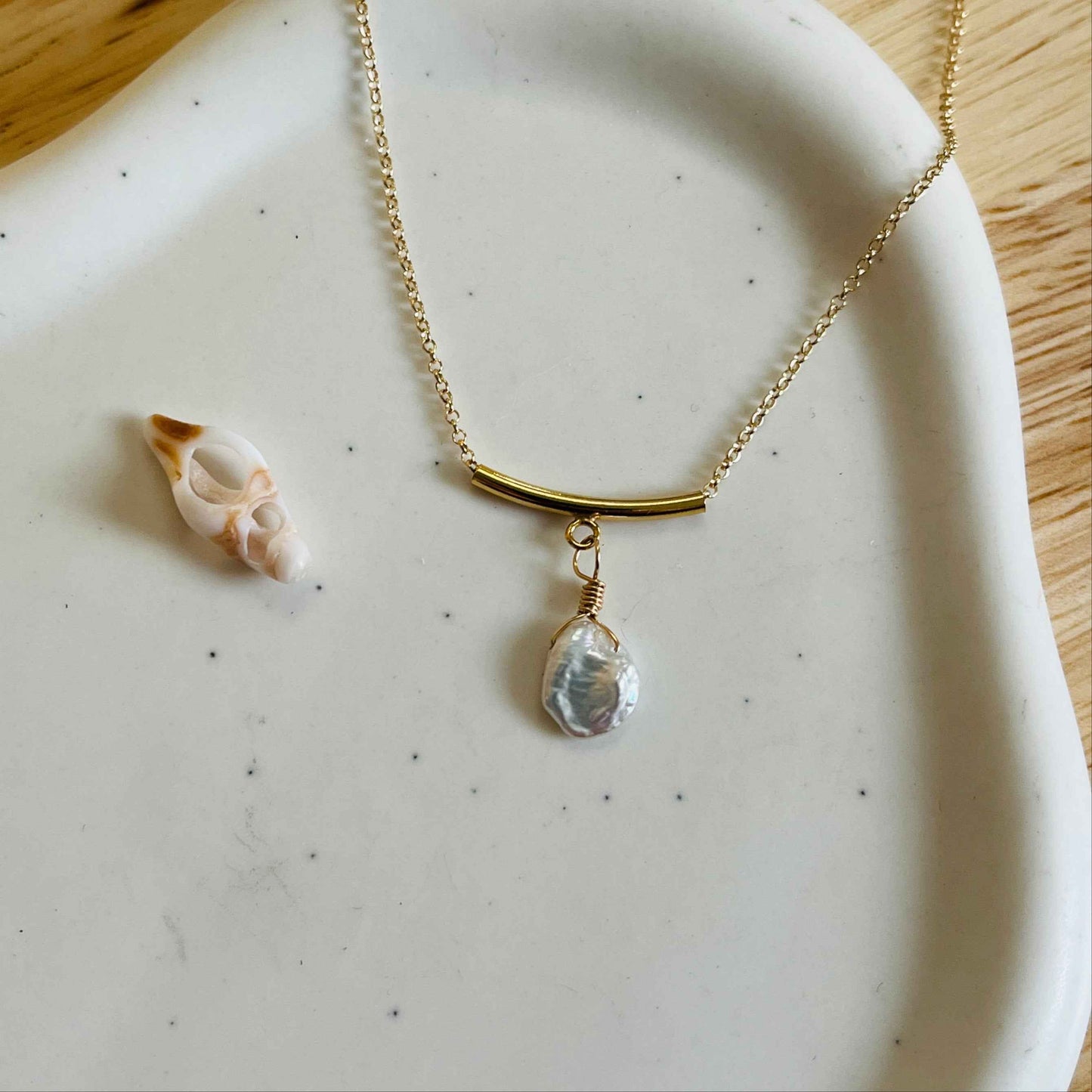 MARLEY PEARL NECKLACE