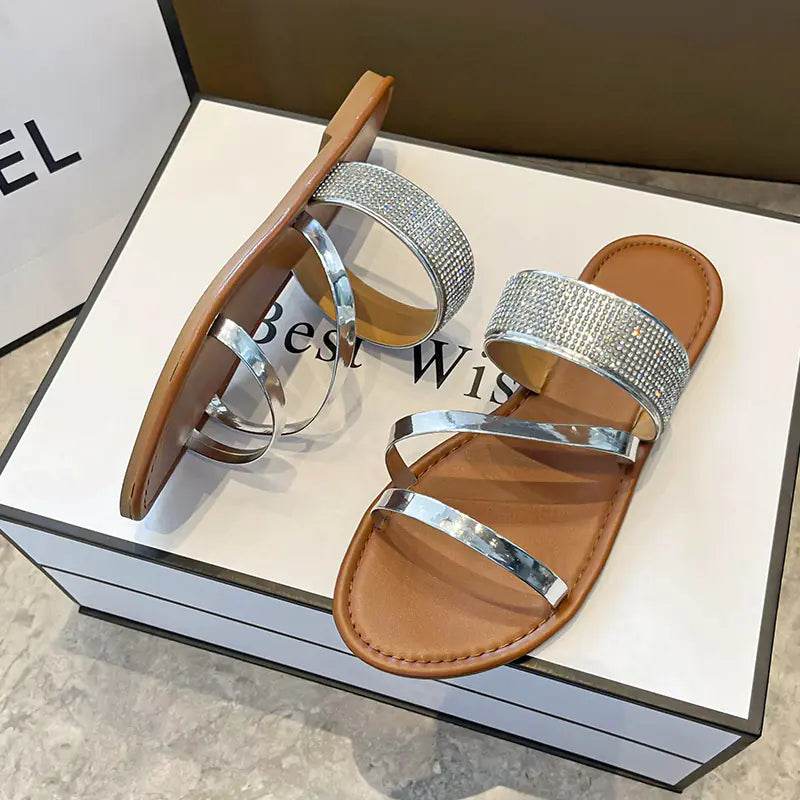Women's Summer Fashion Flat Slippers and Beach Sandals - Solstik