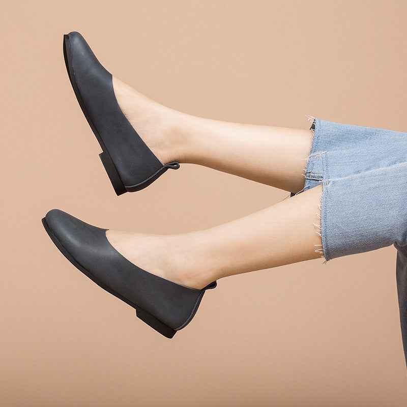 Women's Cowhide Solid Color Slip-on Flat Shoes