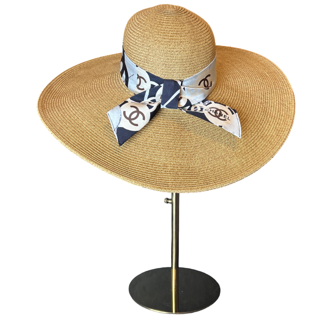 CC Logo Camellia Noir Perfect Straw Sun Hat - Solstik