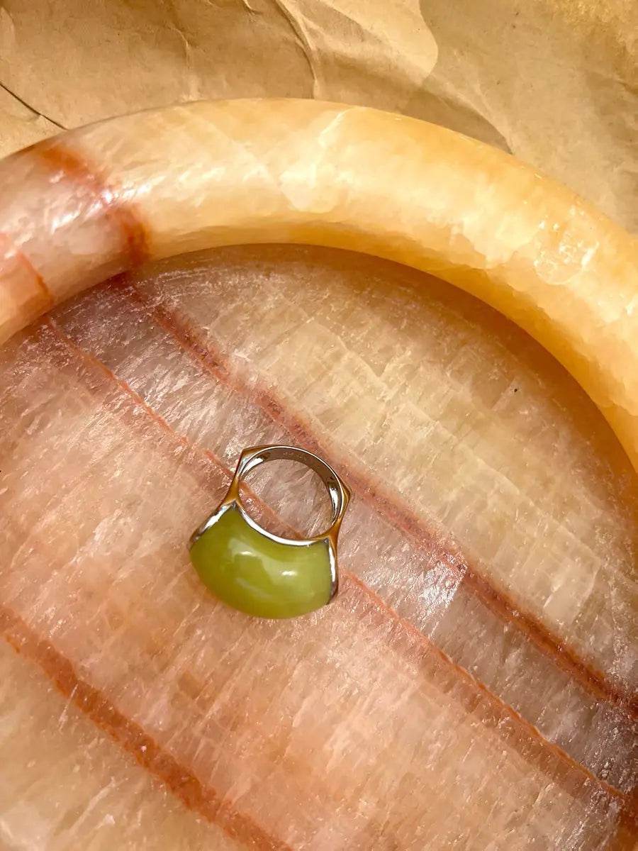 Grape Green Ring with Advanced Design Features - Solstik