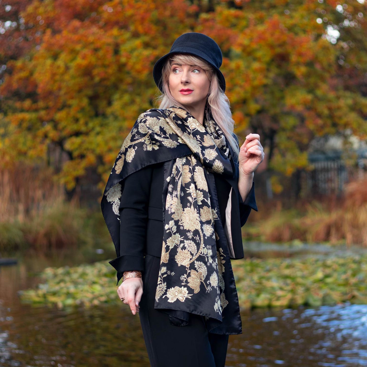 Esmeralda - Silk Scarf Shawl - Black & Gold - Solstik