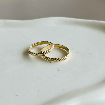 SHORE BAND RING