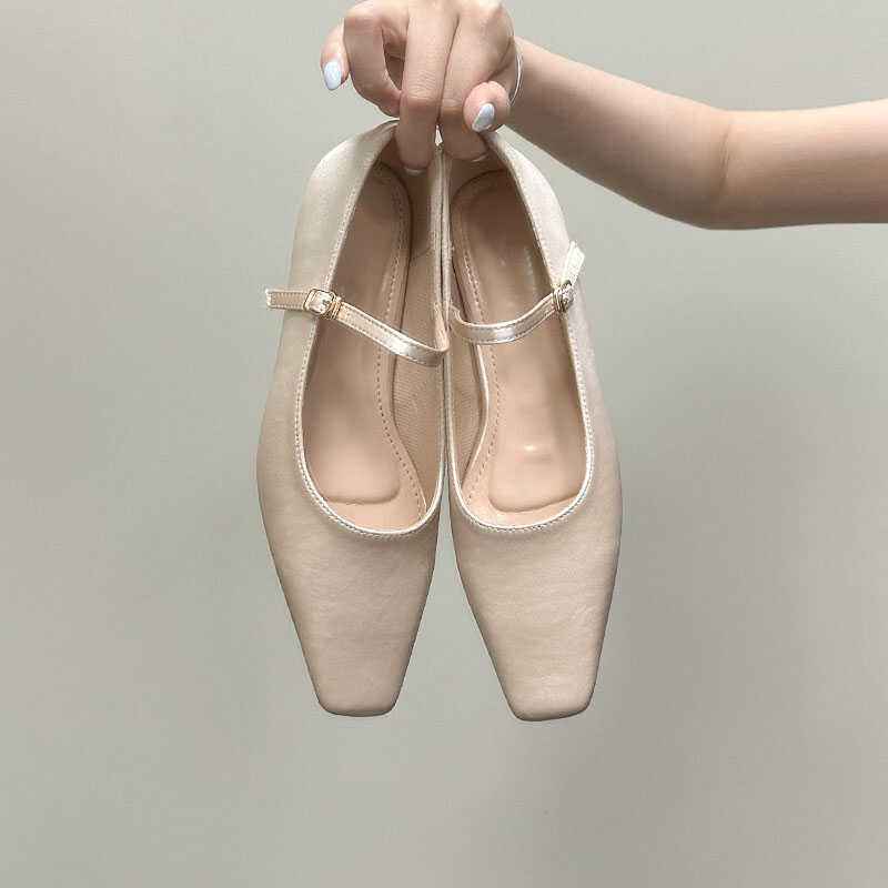Women's Red Square Head Satin Surface Flat Bottom Ballet Shoes