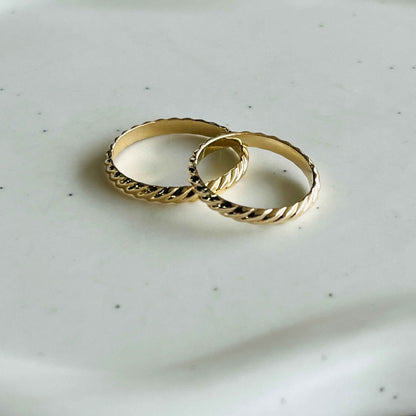 SHORE BAND RING