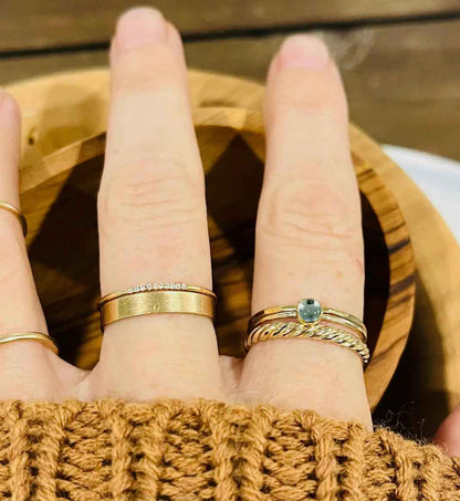 SHORE BAND RING