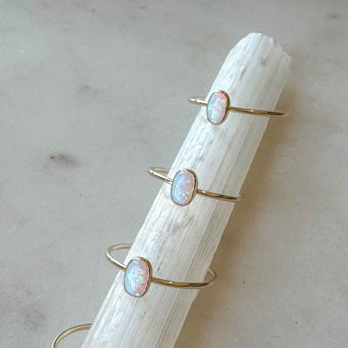 OPAL OVAL RING