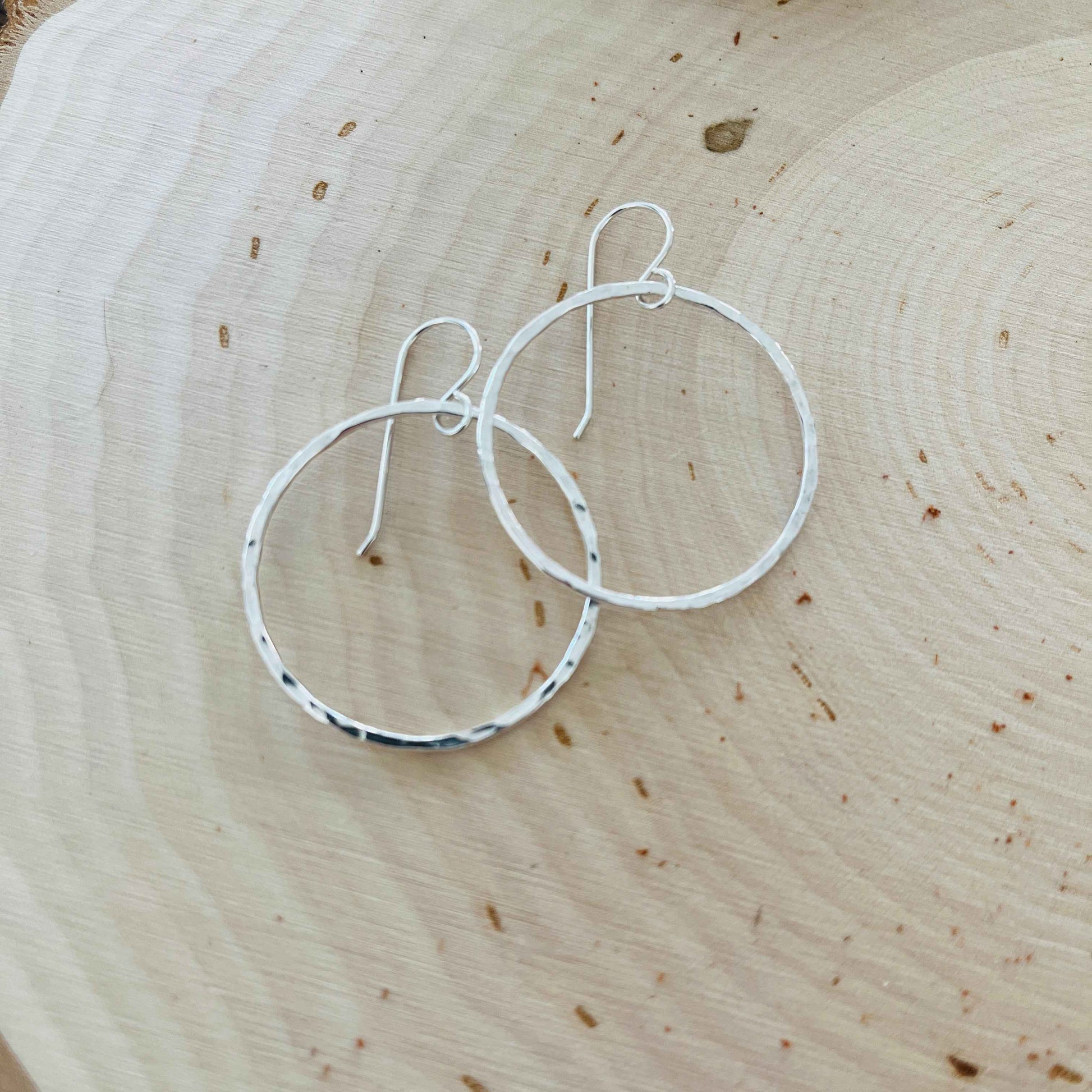 SKINNY SMALL BEACH HOOPS