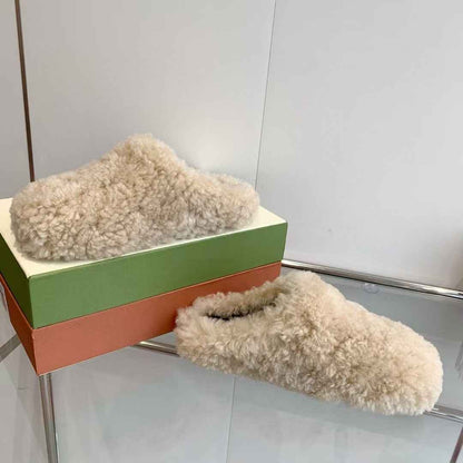 Four Seasons Closed Toe Horsehair Slippers Lovers Shoes