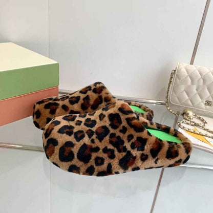 Four Seasons Closed Toe Horsehair Slippers Lovers Shoes