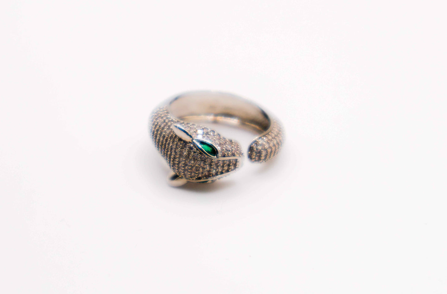 Panther Majesty Silver Ring - Embrace Elegance