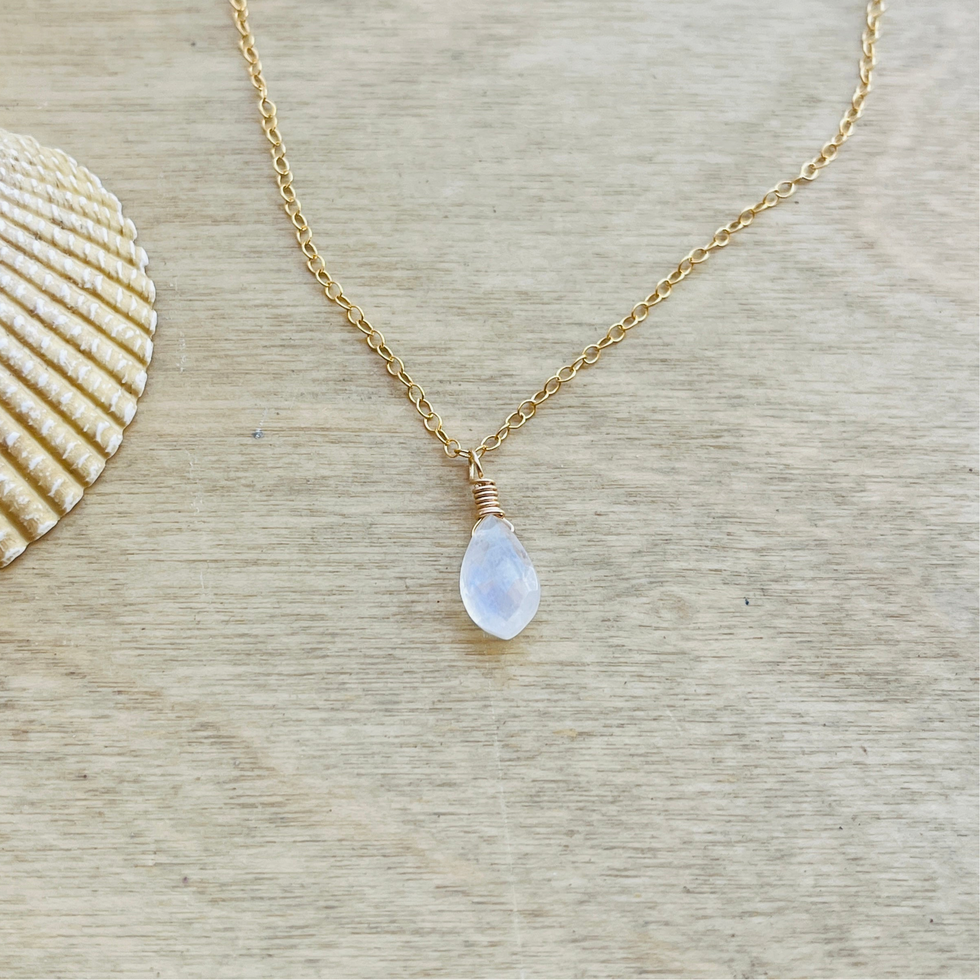 GEM NECKLACE