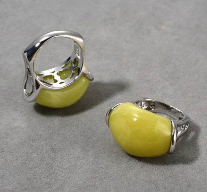 Grape Green Ring with Advanced Design Features - Solstik