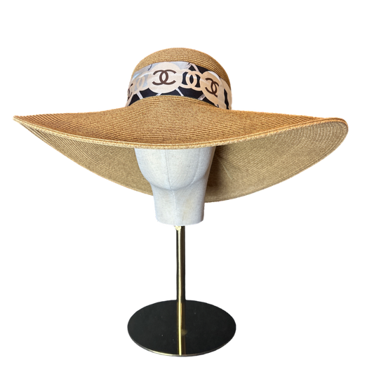 CC Logo Camellia Noir Perfect Straw Sun Hat - Solstik