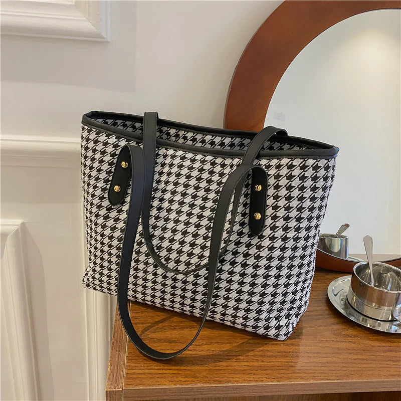Houndstooth Print Tote Handbag - Solstik