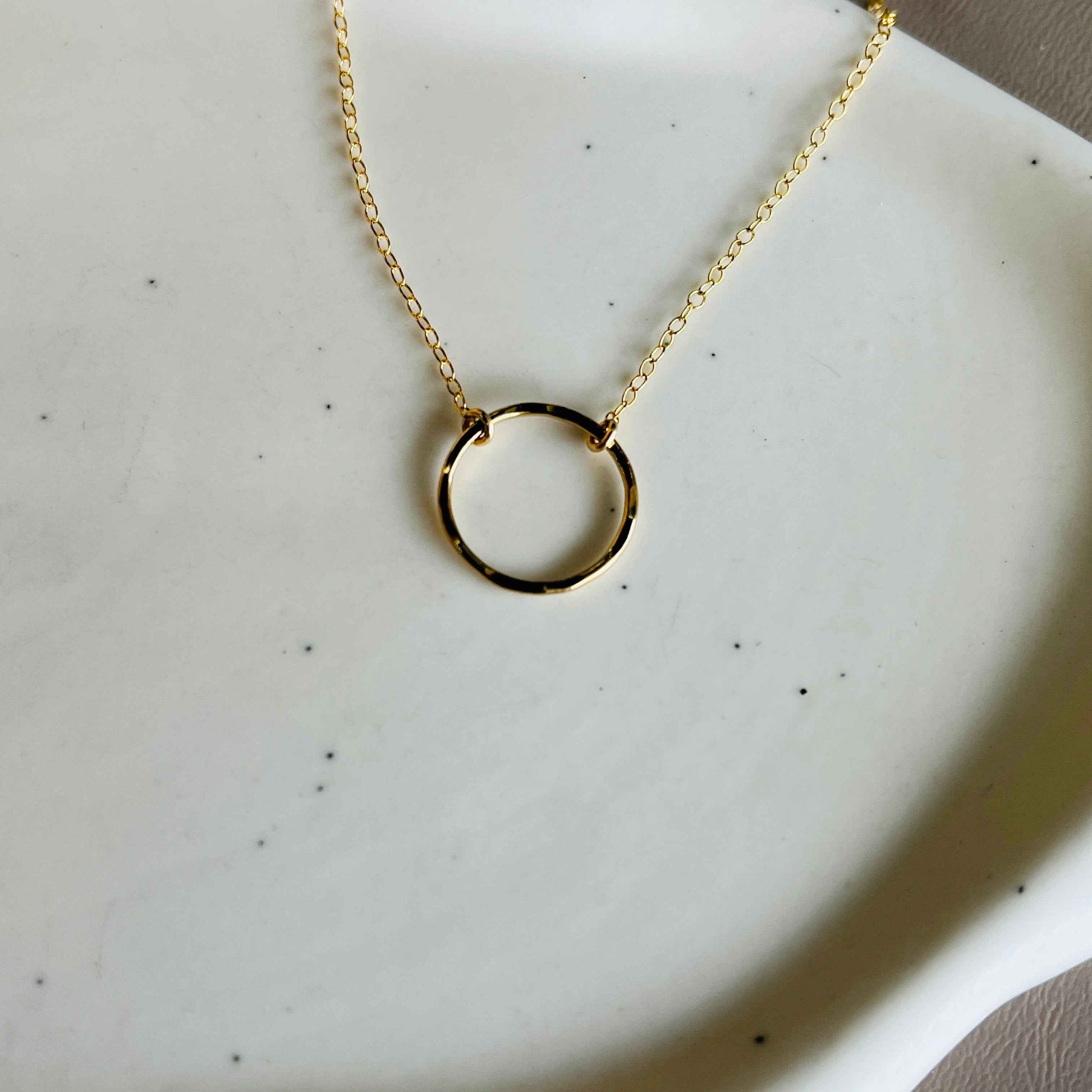 SMALL OLIVIA NECKLACE