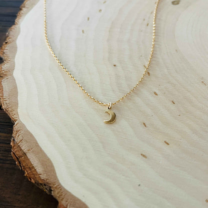 MOON NECKLACE