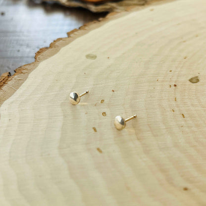 DOT STUD EARRINGS