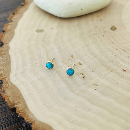 SMALL OPAL STUD EARRINGS