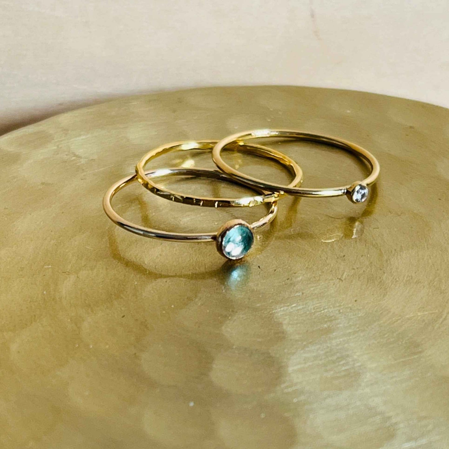 SMALL GEMSTONE RING