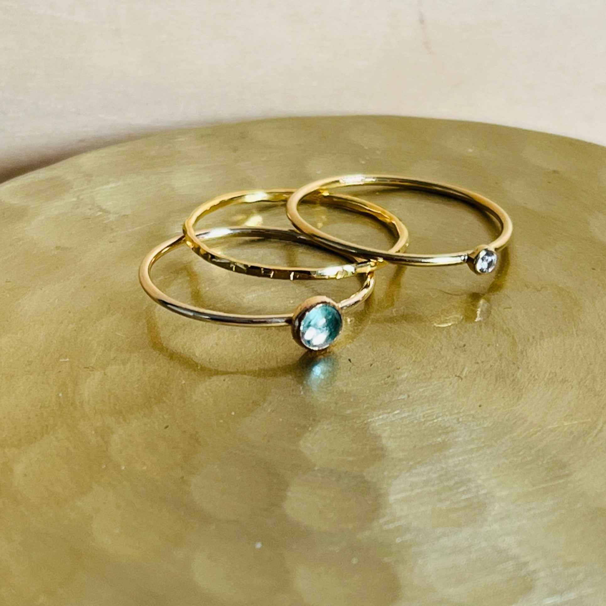SMALL GEMSTONE RING