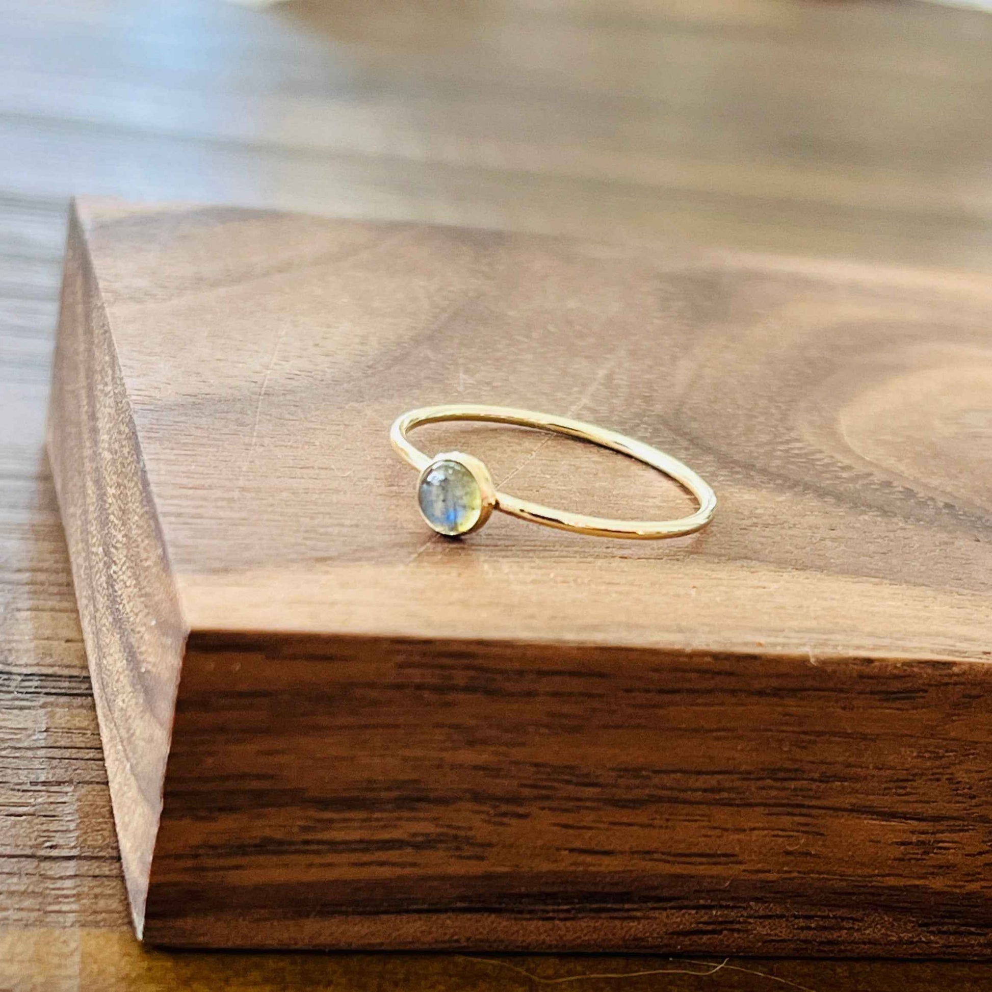 LABRADORTE RING
