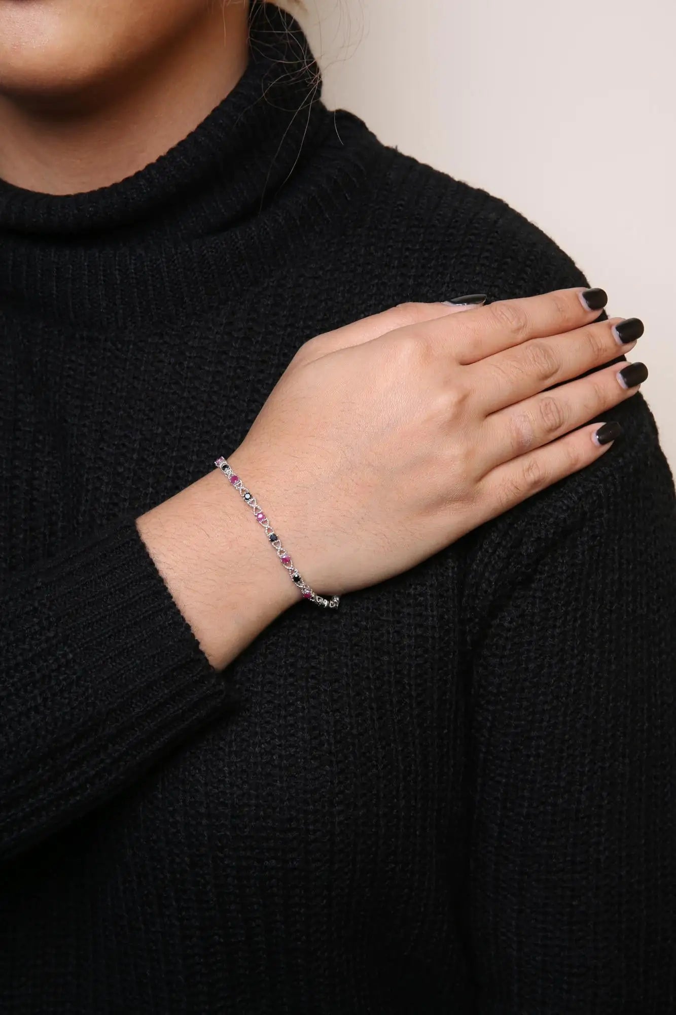 .925 Sterling Silver 1.00 Cttw Treated Black Diamond with 3.00mm Lab Created Pink Ruby 7.25" X-Link Bracelet (Black Color, I2-I3 Clarity) - Solstik