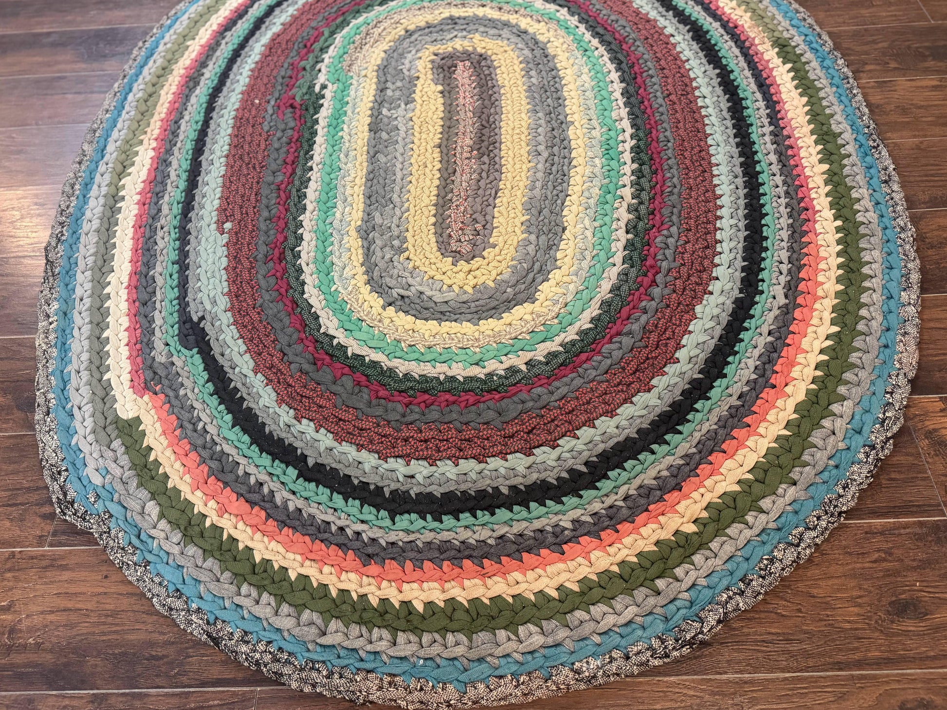 Antique American Braided Rug 5x7, Oval Multicolor Handmade Wool Braided Carpet