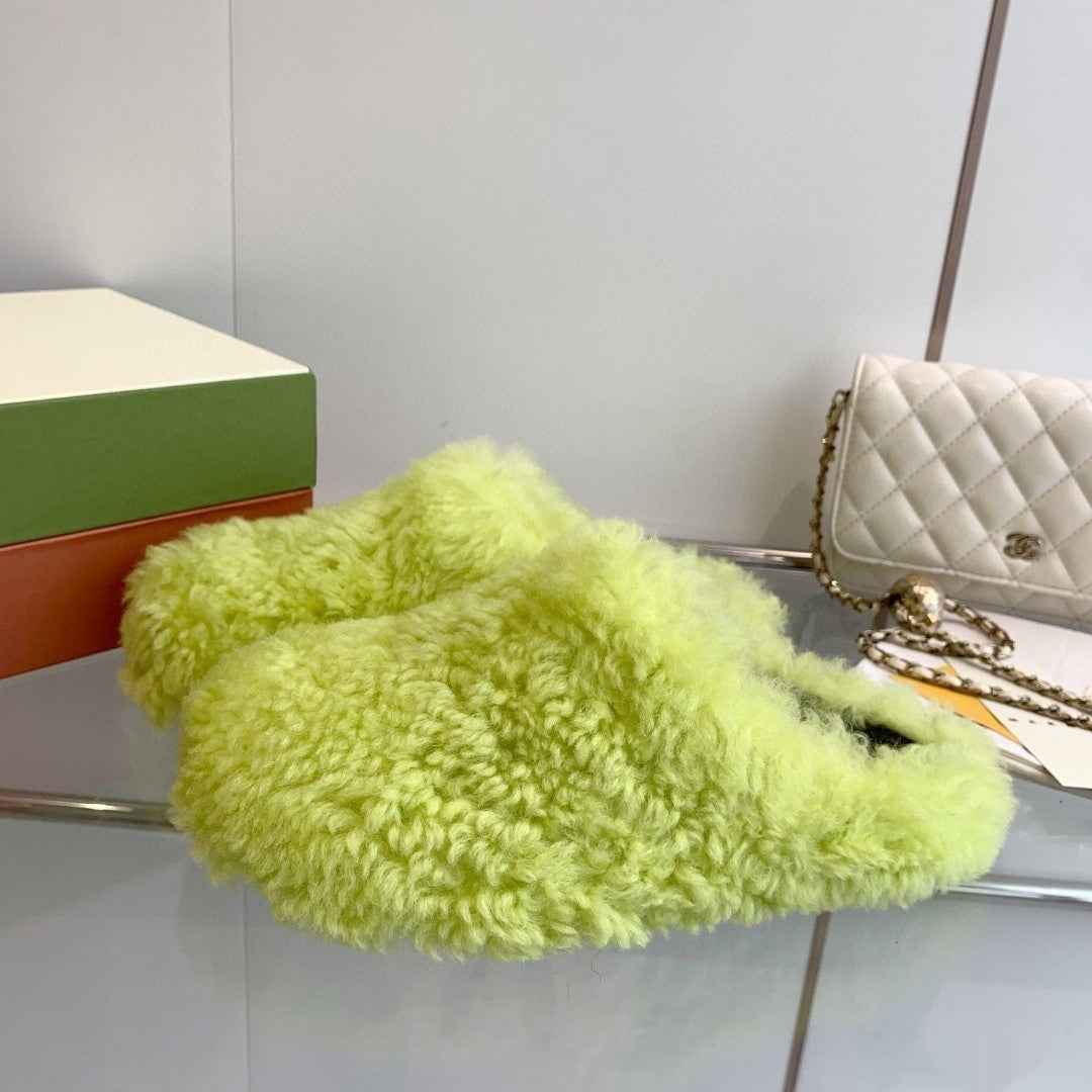 Four Seasons Closed Toe Horsehair Slippers Lovers Shoes