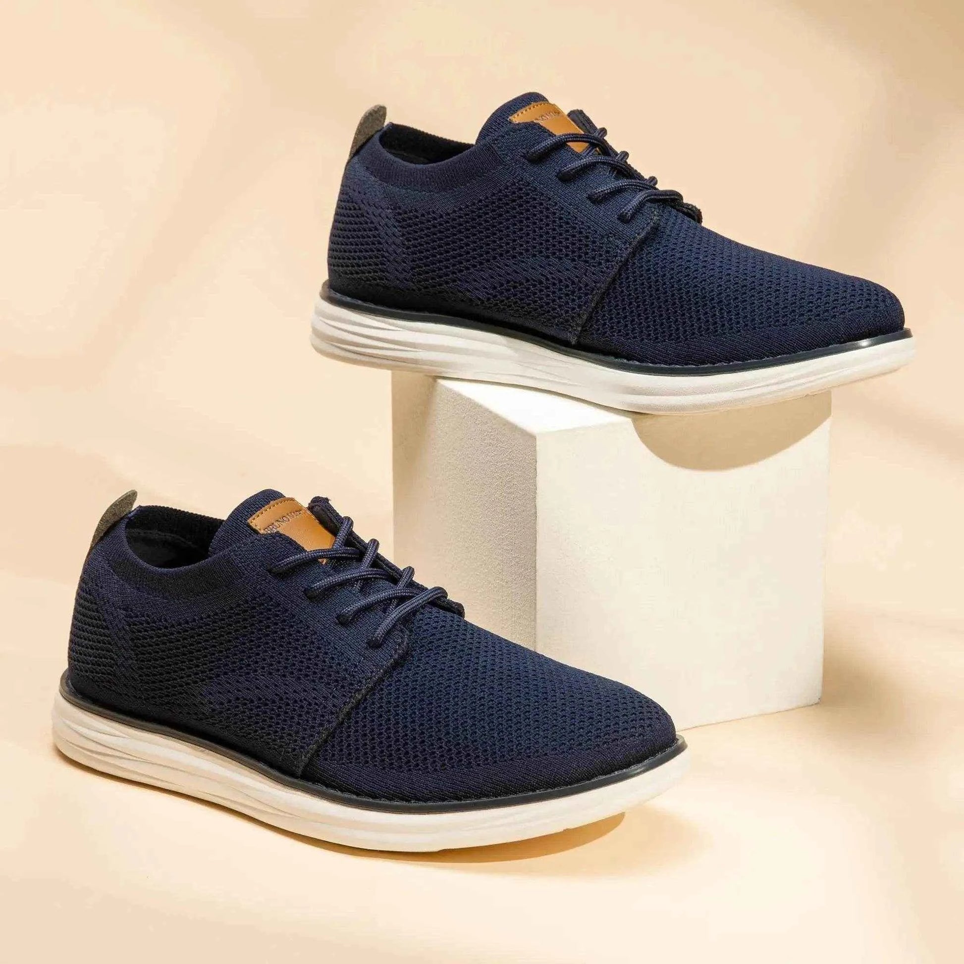 Solstik Lightweight Men's Sneakers Breathable Knit Design