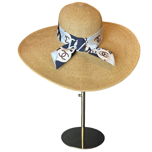 CC Logo Camellia Noir Perfect Straw Sun Hat - Solstik