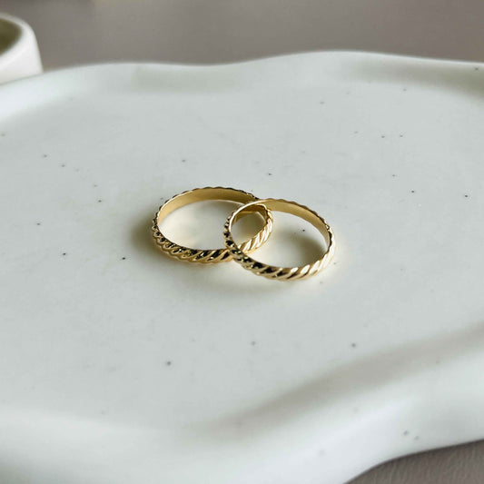 SHORE BAND RING