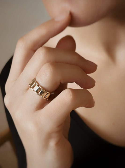 14K Gold Watch Band Chain Ring - Solstik
