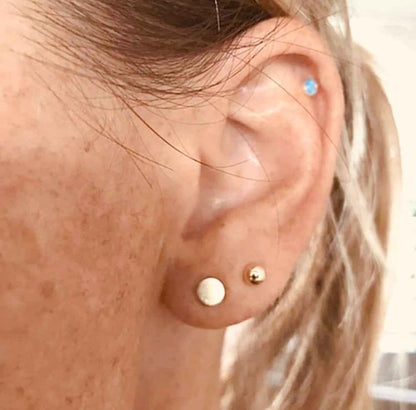 DOT STUD EARRINGS