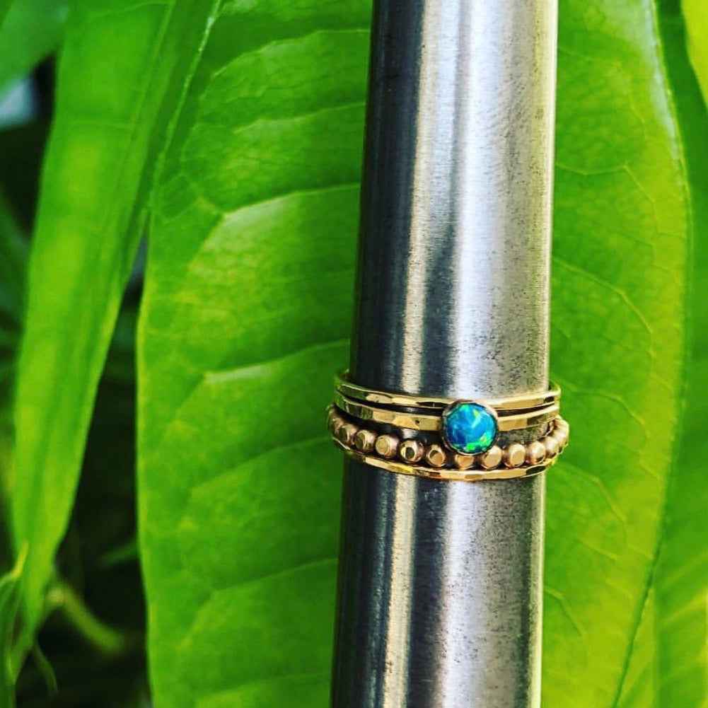 DAHLIA DOT RING