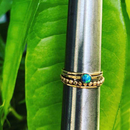 DAHLIA DOT RING