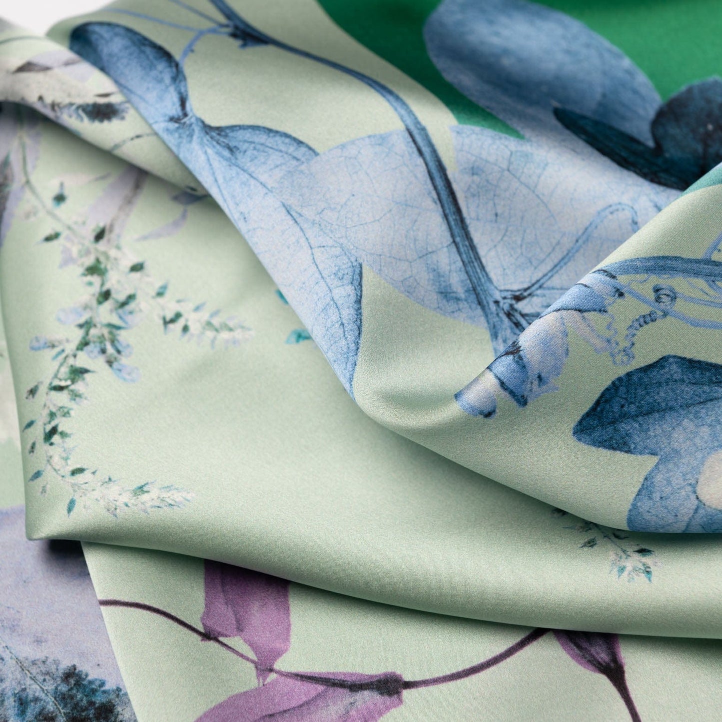 Cristina - Silk Foulard - Laurel Green - Solstik