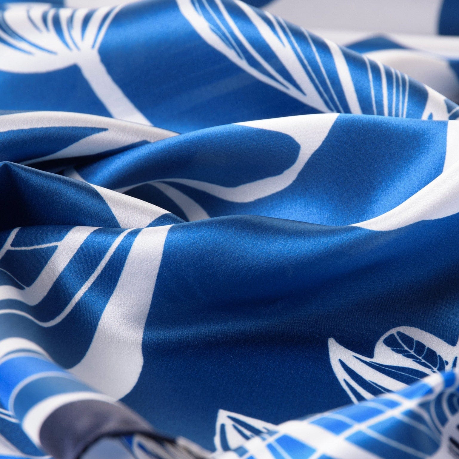 Cara - Silk Scarf Shawl - Blue - Solstik
