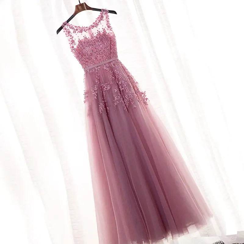 Solstik luxury bridesmaid gown for summer in dusty rose with floral lace bodice and tulle skirt