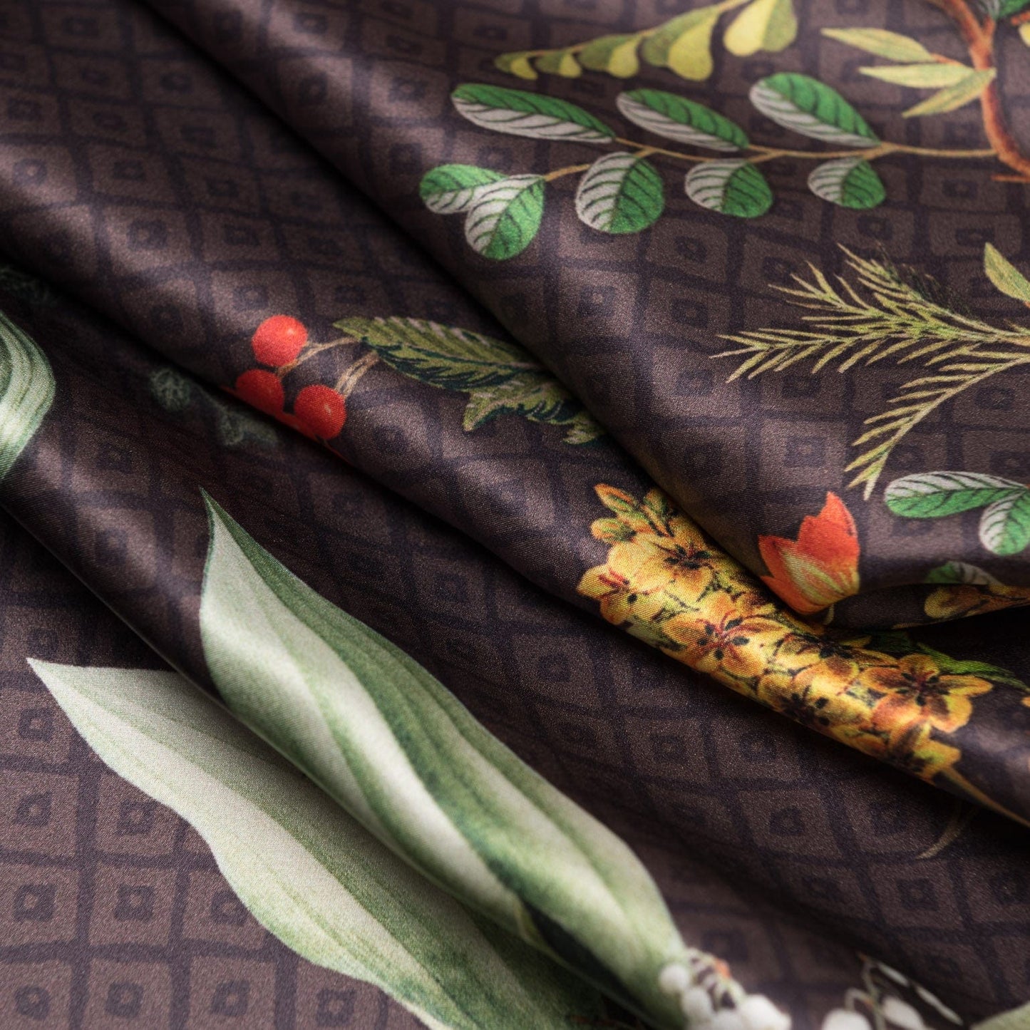 Sara - Long Silk Scarf - Chocolate - Solstik