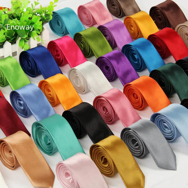 West Woods Slim Necktie - Solstik
