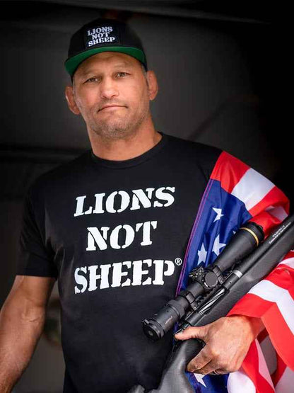 LIONS NOT SHEEP OG TEE