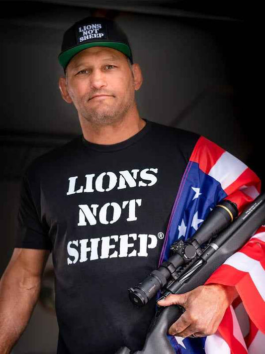LIONS NOT SHEEP OG TEE