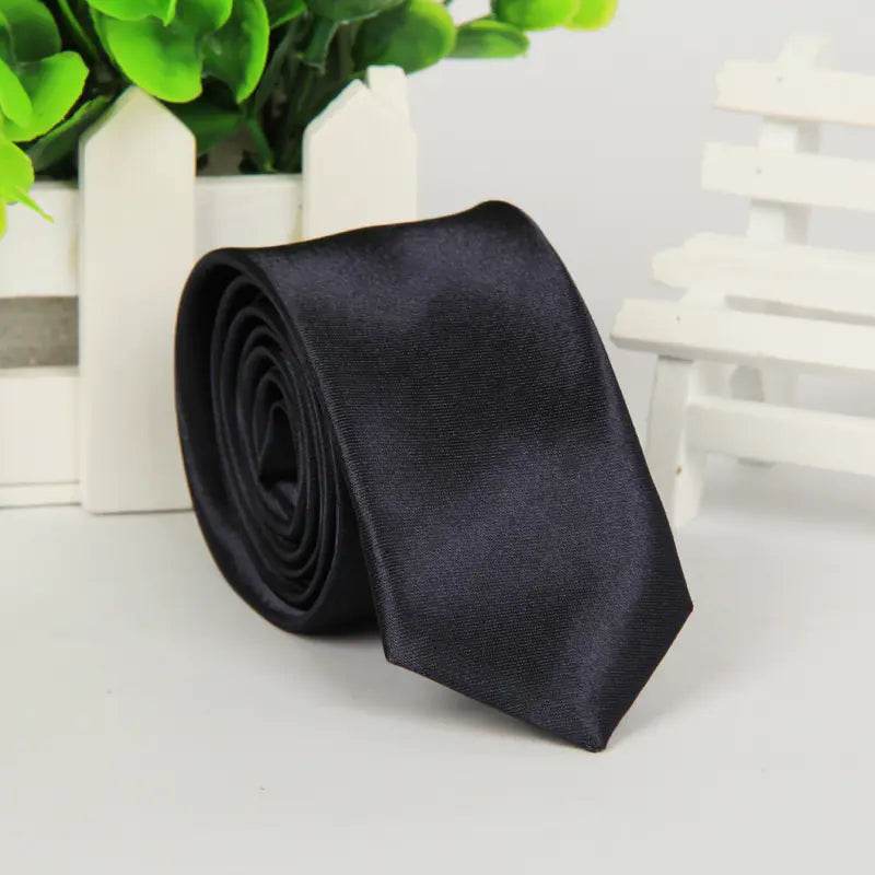 West Woods Slim Necktie - Solstik