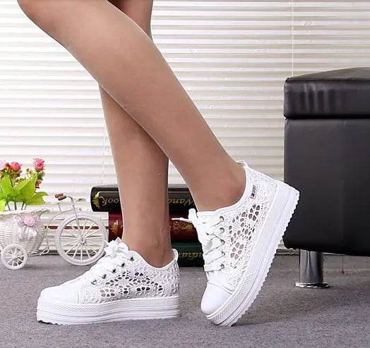 Chic Canvas Height Boosters - Solstik