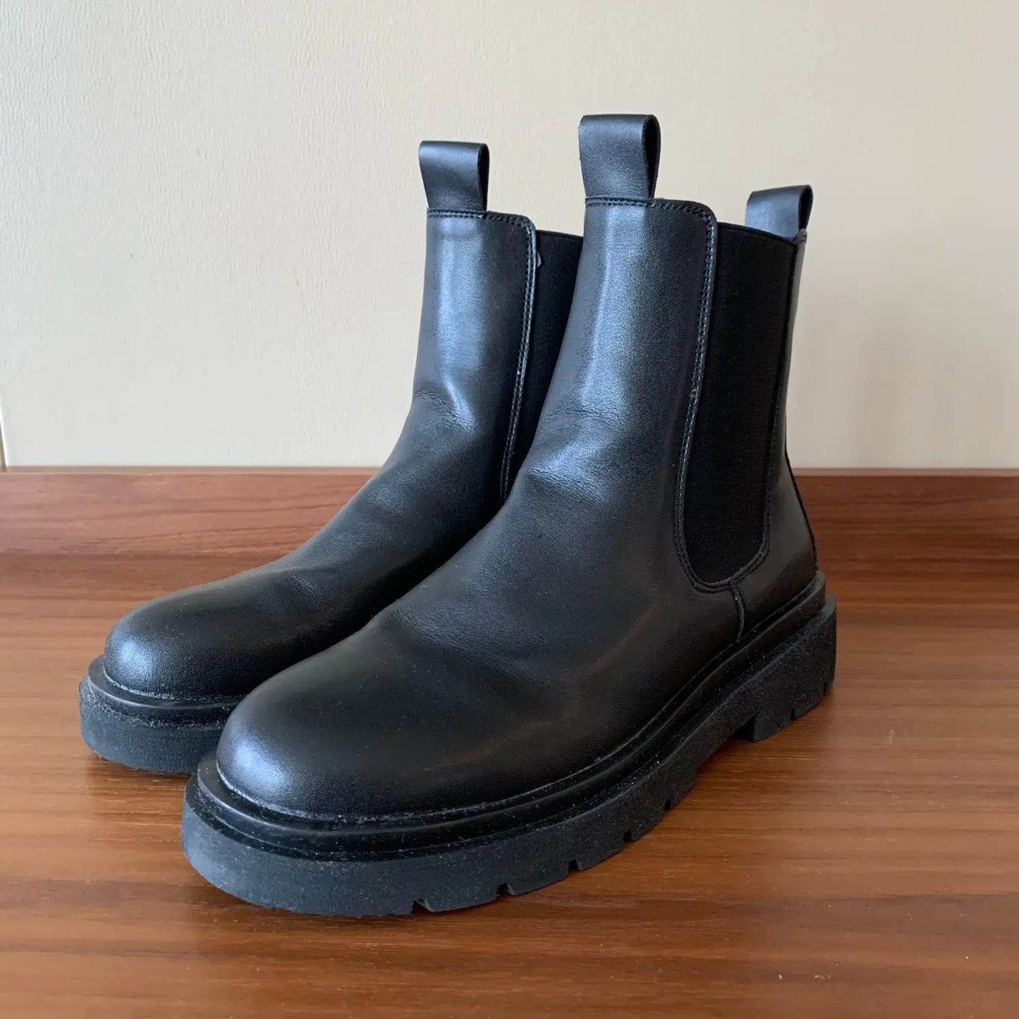 Men's High-Top Thick-Soled Martin Boots for Every Look - Solstik